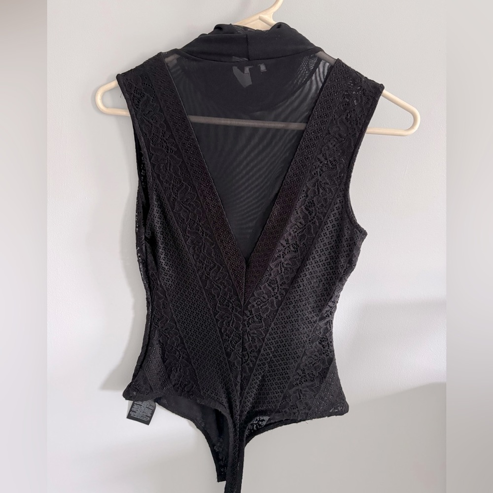 GUESS Mesh Lace Black Bodysuit XS
